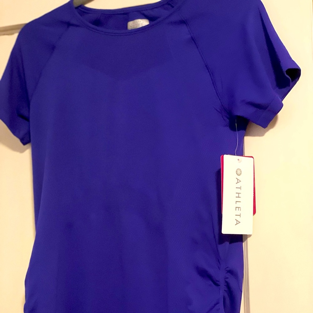 Athleta top with ruching - never worn